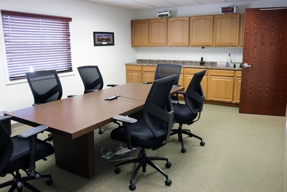GroMaster Building: 5634 S 85th Circle, Omaha, NE 68127